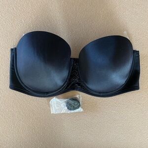 NWOT Vanity Fair Black Strapless Bra with Molded Cups and Wide Band